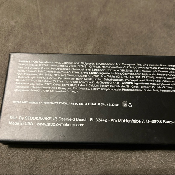 STUDIO MAKEUP LIMITED EDITION Ease To Wear Eyeshadow Palette 9 color eyeshadow - Picture 9 of 14